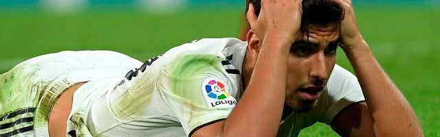  尼斯医疗团队神速康复，重伤后卫提前三个月复出  